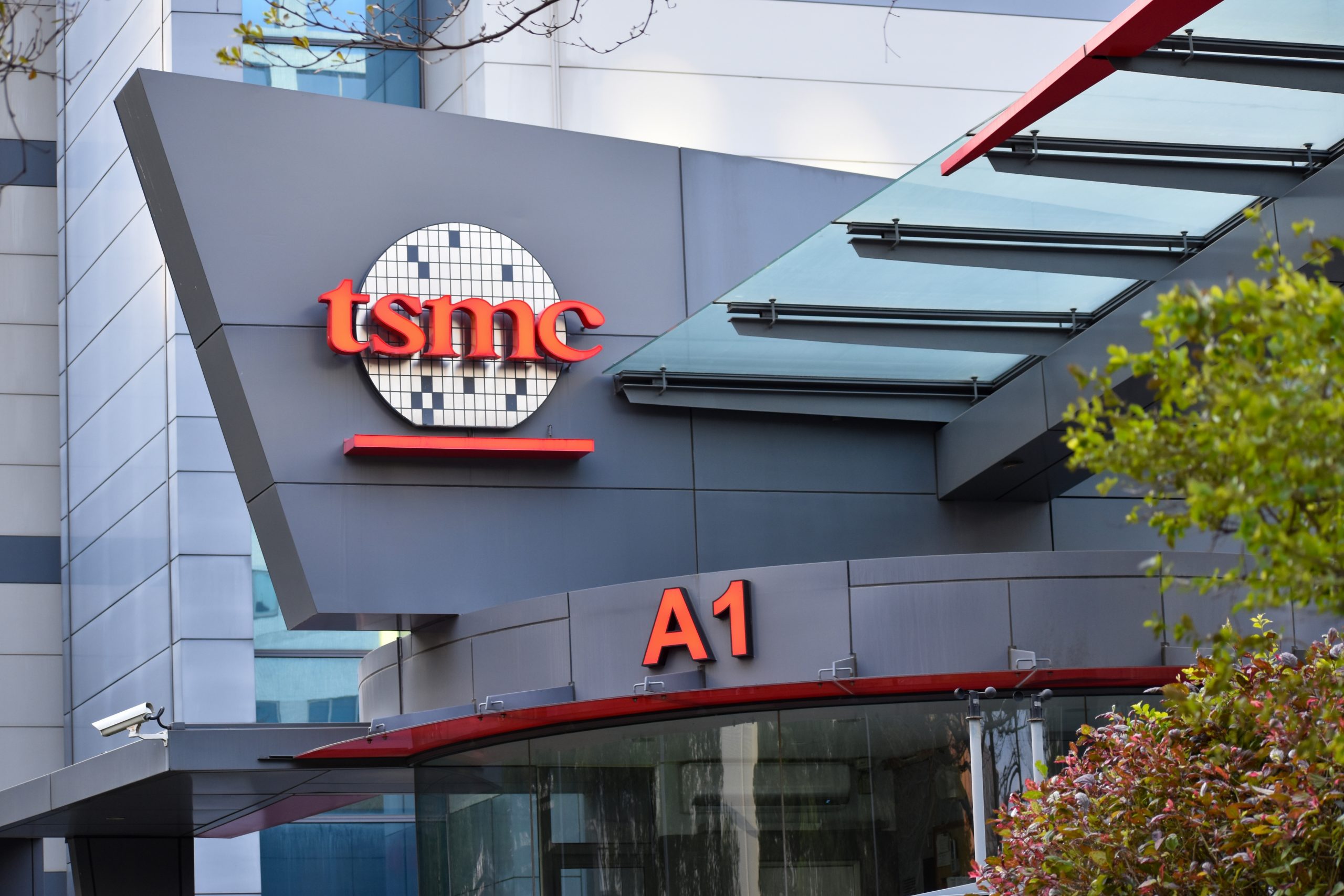 TSMC holds first US board meeting, no new investments