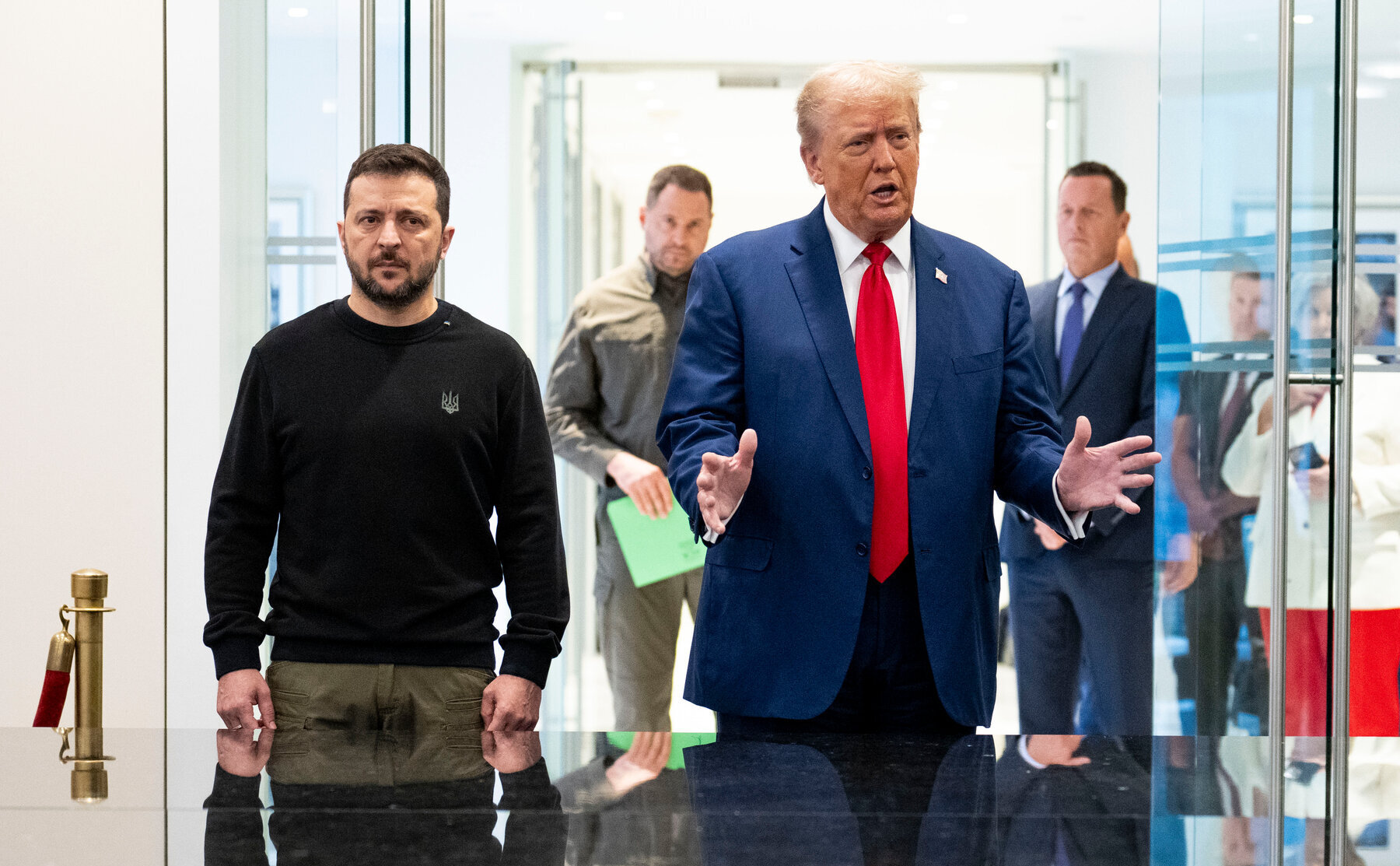 特朗普計劃下周與澤連斯基和普京舉行會談