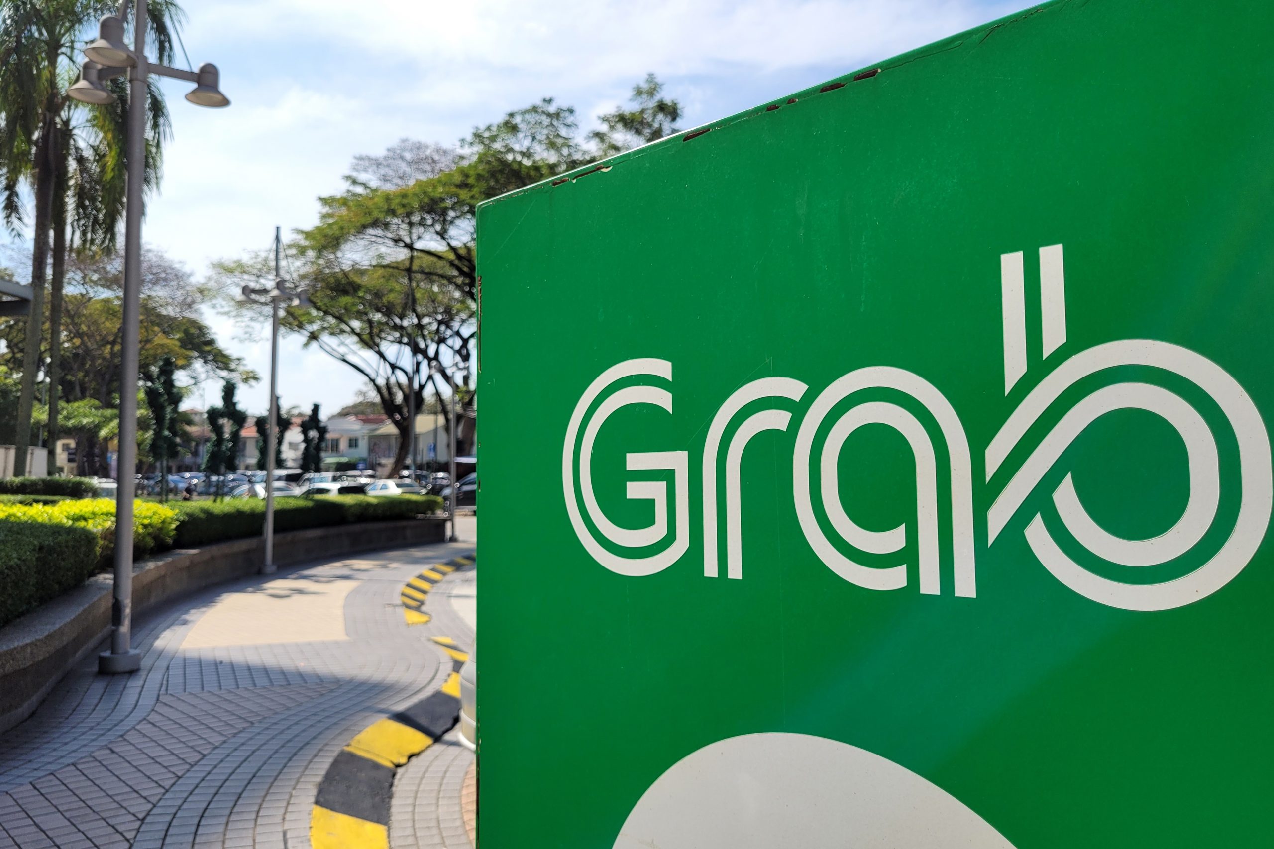 Grab, GoTo in talks for potential merger by 2025: sources