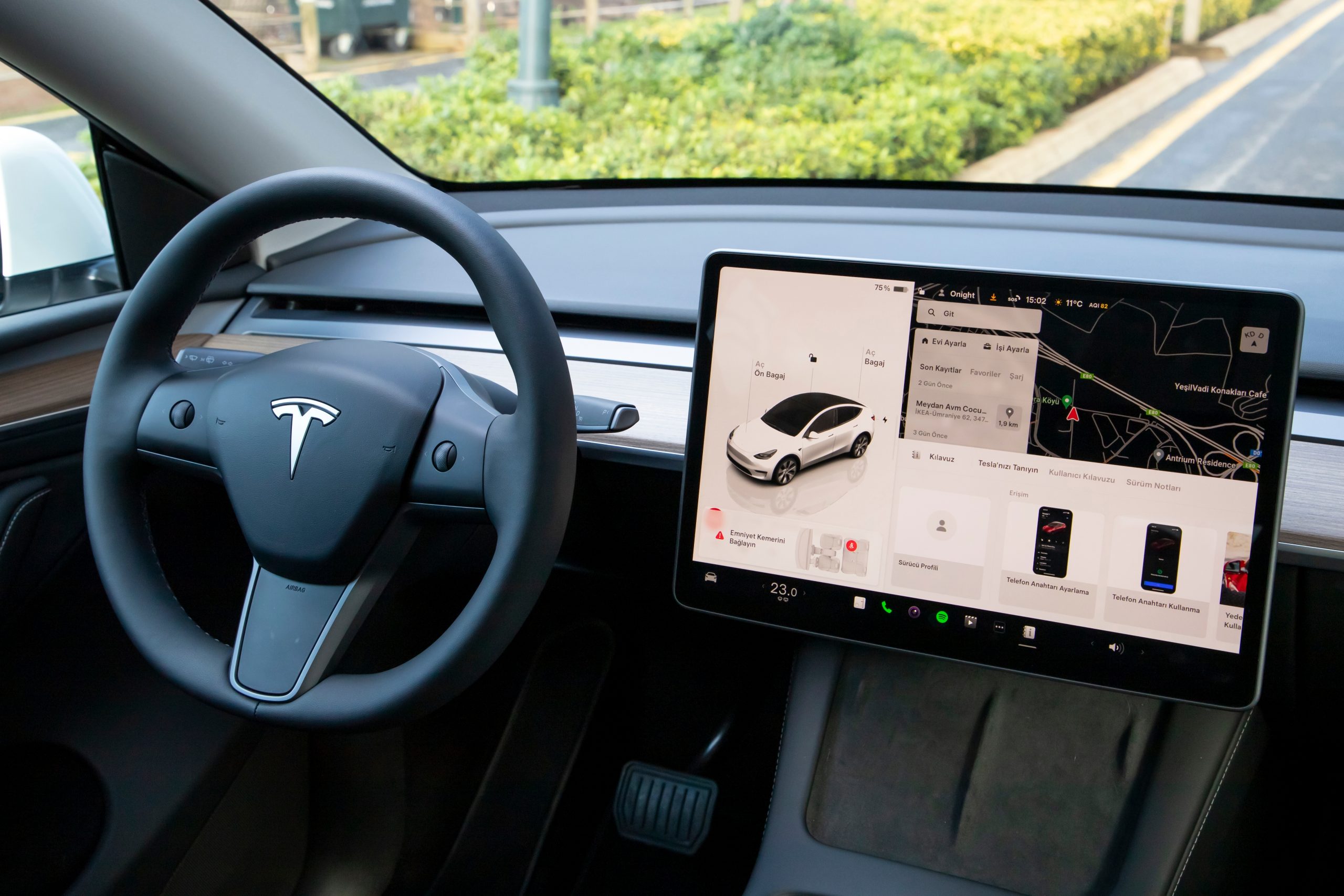 Tesla’s full self-driving tech faces doubts before launch