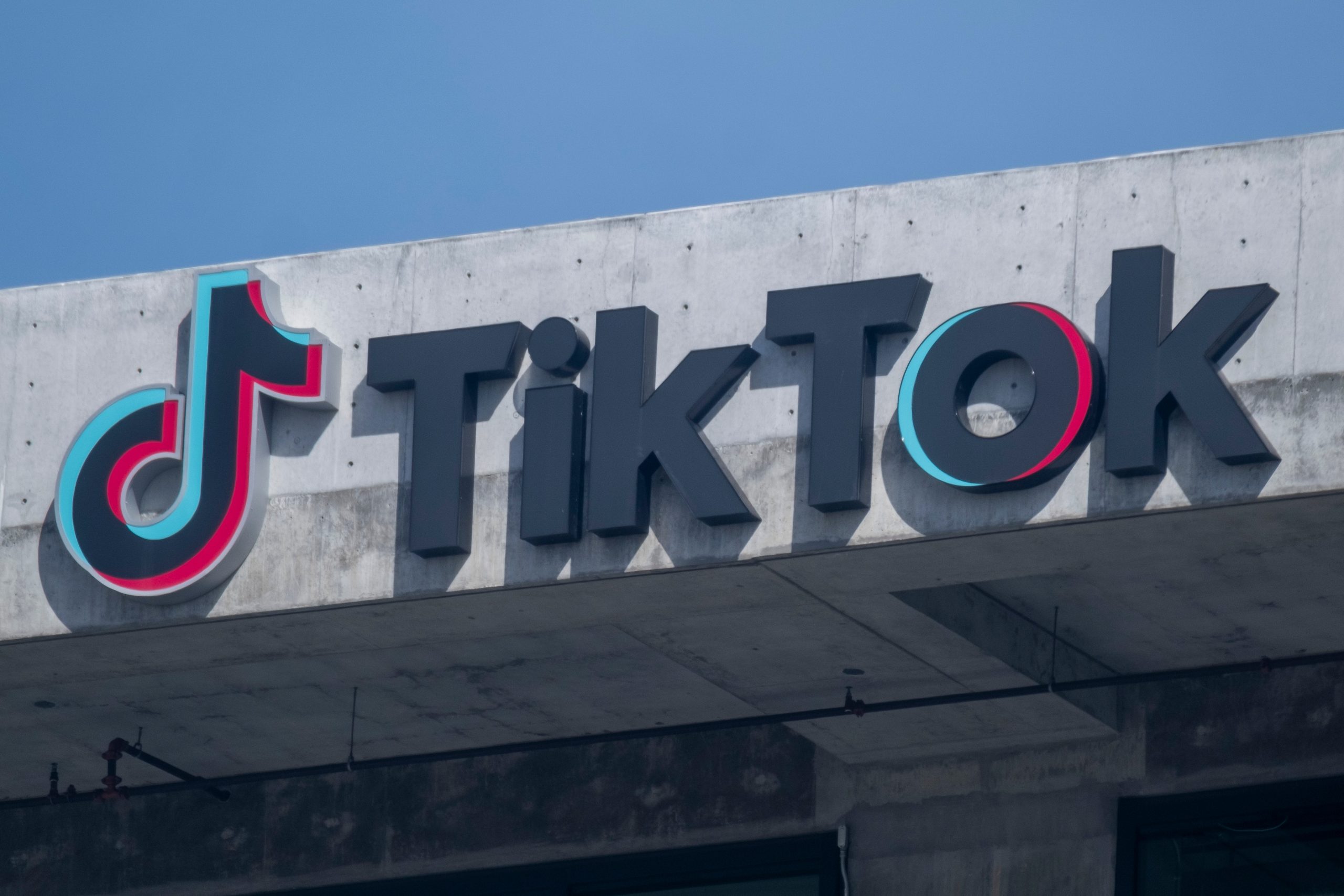 TikTok to shut down its photo-sharing app in May 2025
