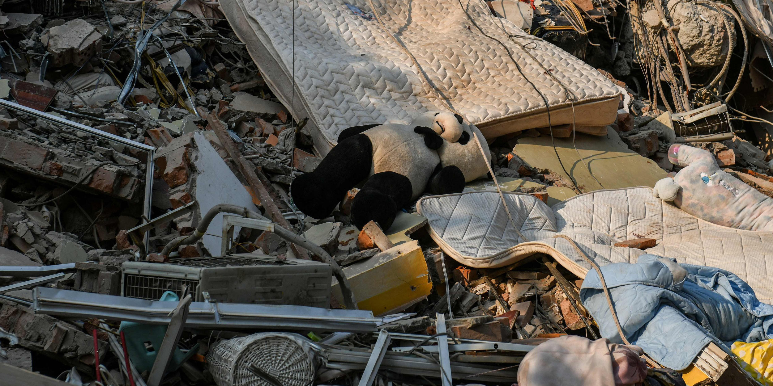 Myanmar Quake: Chinese Jade Traders See City Collapse