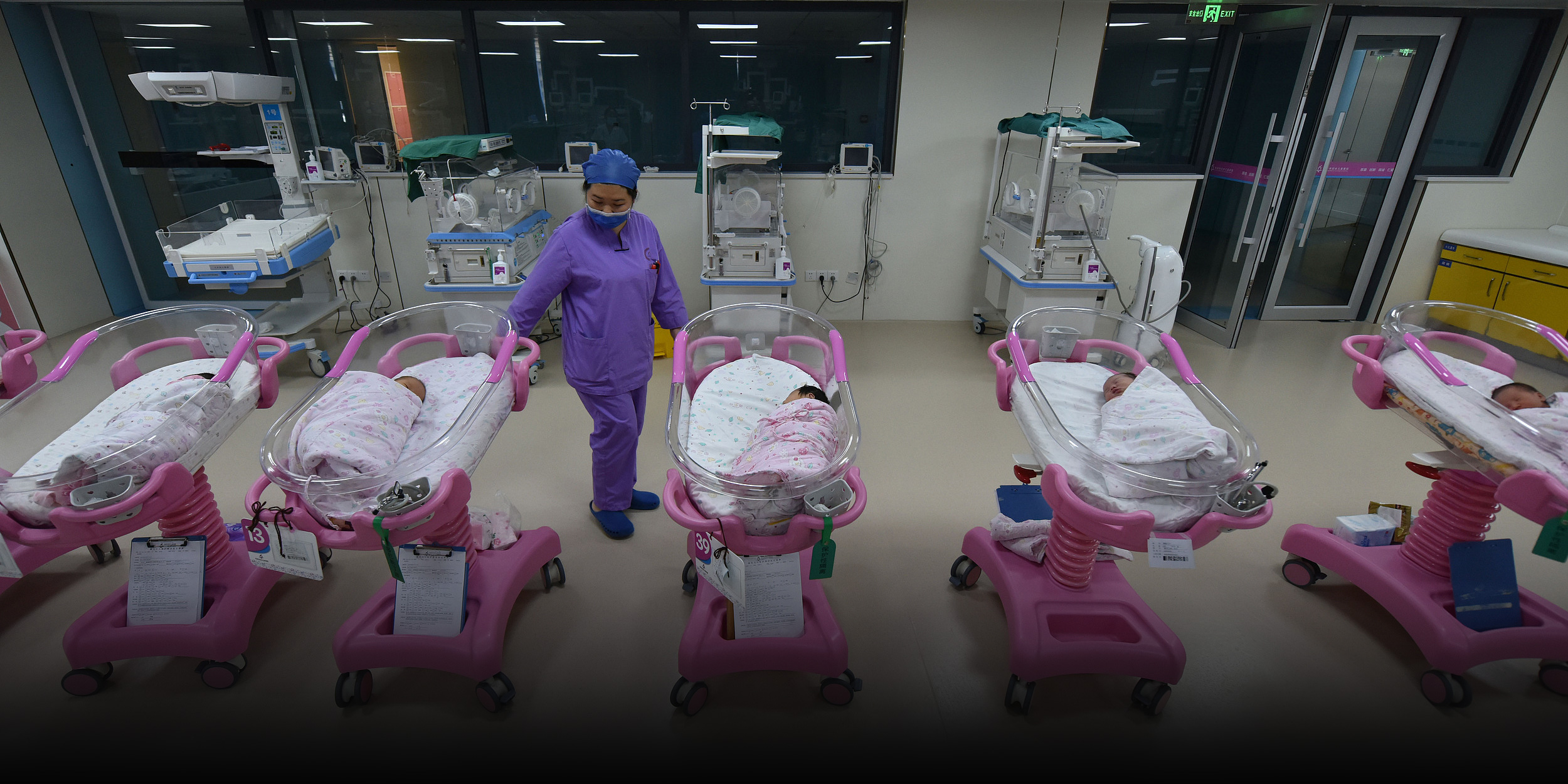 Chinese City Offers Families $13,800 for More Kids