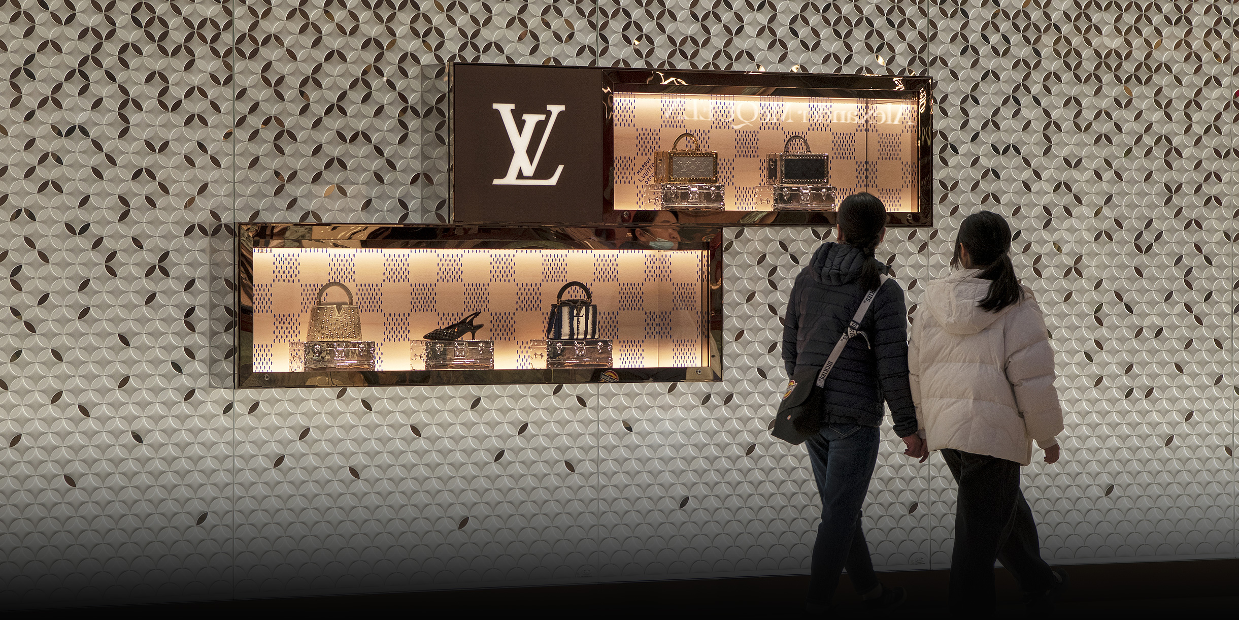 ‘KOS’ Players: Can Social Media Revive China’s Luxury Sector?