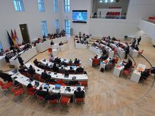 Plenarsitzung: Brandenburger Landtag berät über Lage der Wirtschaft