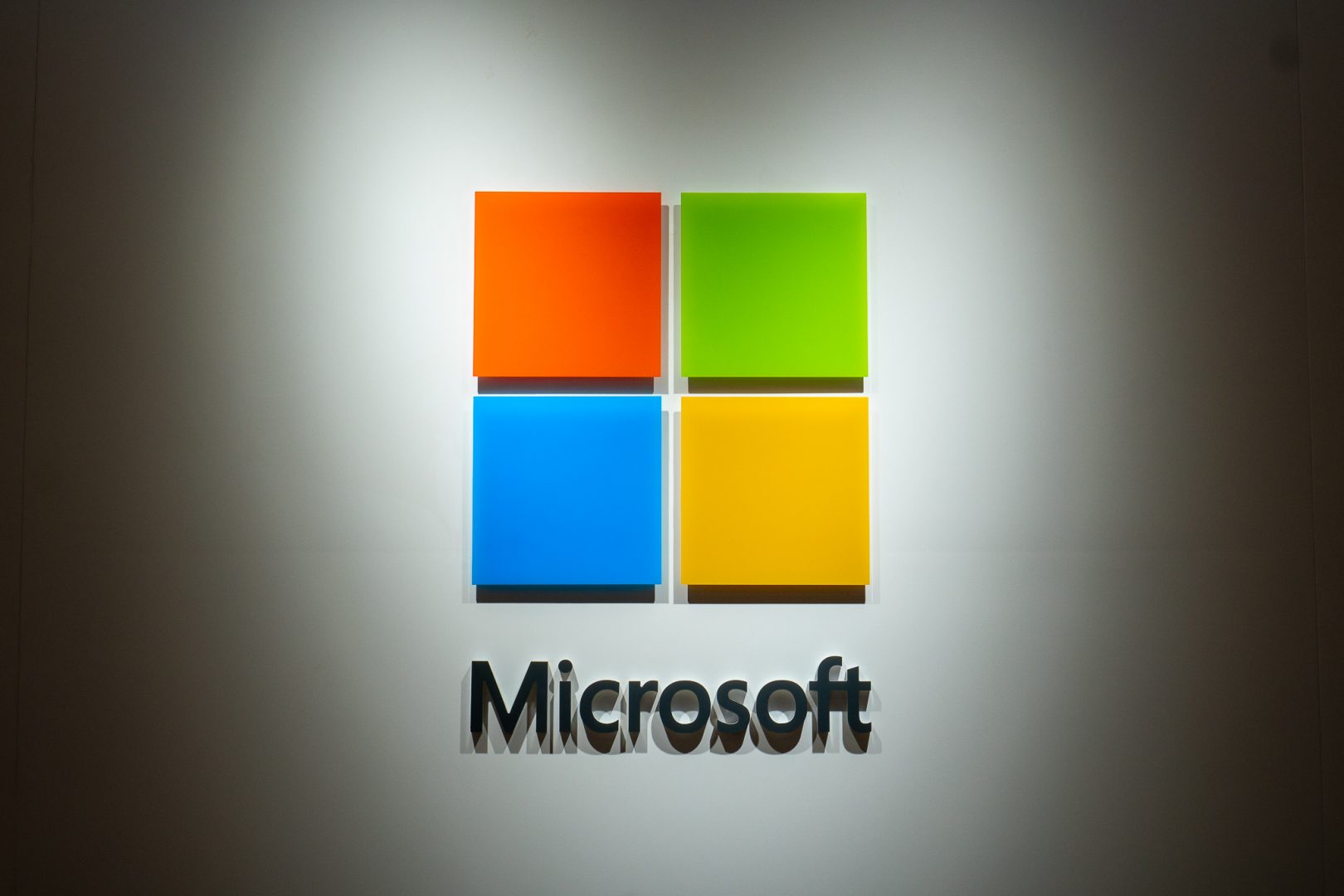 Microsoft denies shutting down operations in China