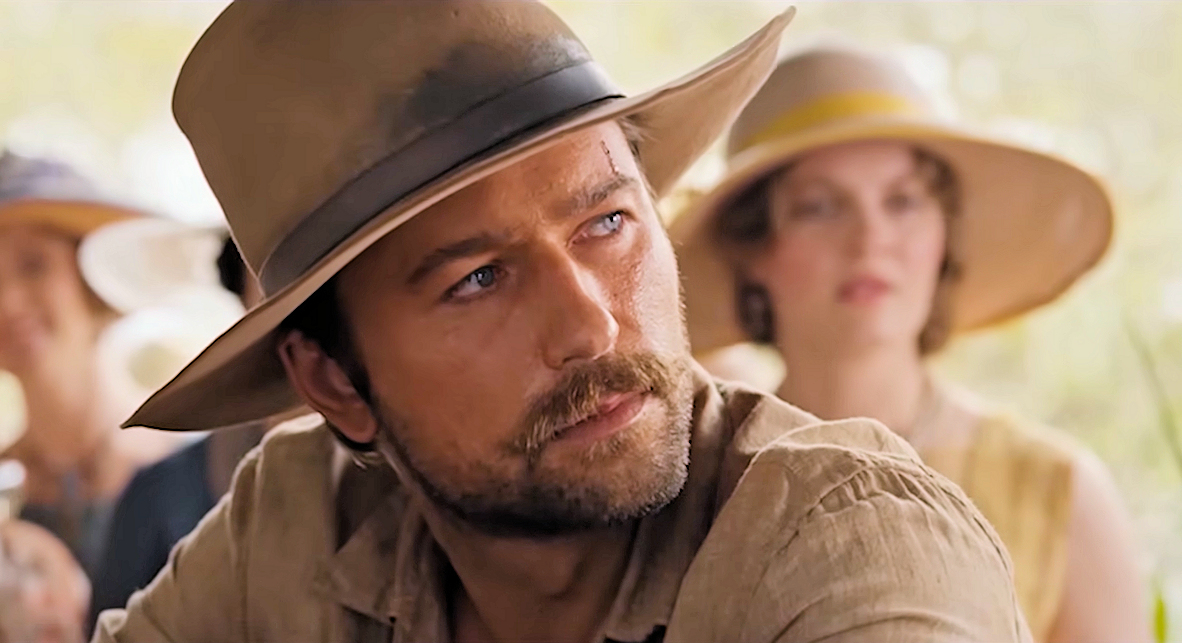 布蘭登·斯克萊納 （Brandon Sklenar） 說他喜歡蝙蝠俠，如果扮演他將是夢想成真