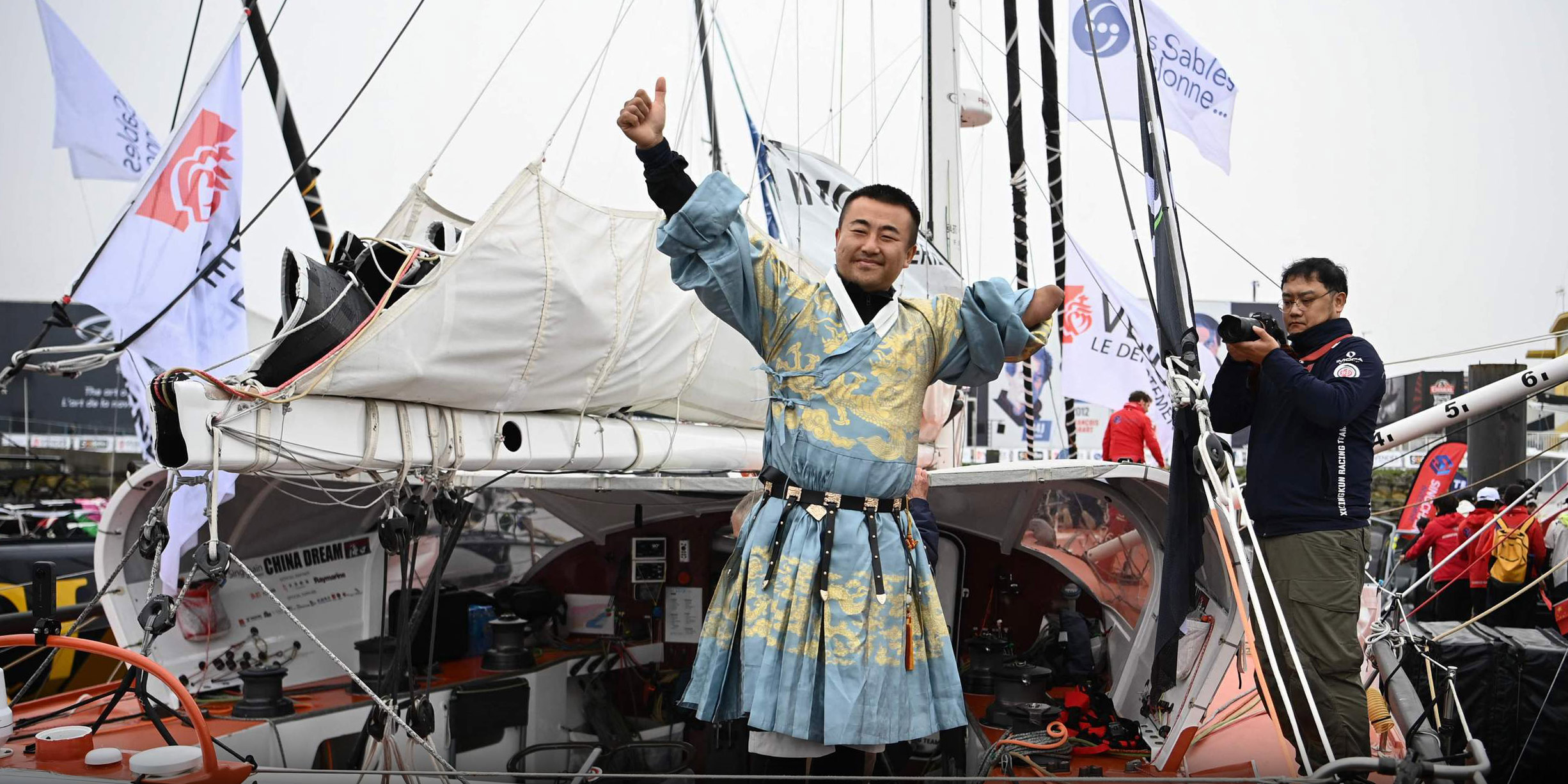 Sail of the Century: One-Armed Skipper’s Global Odyssey