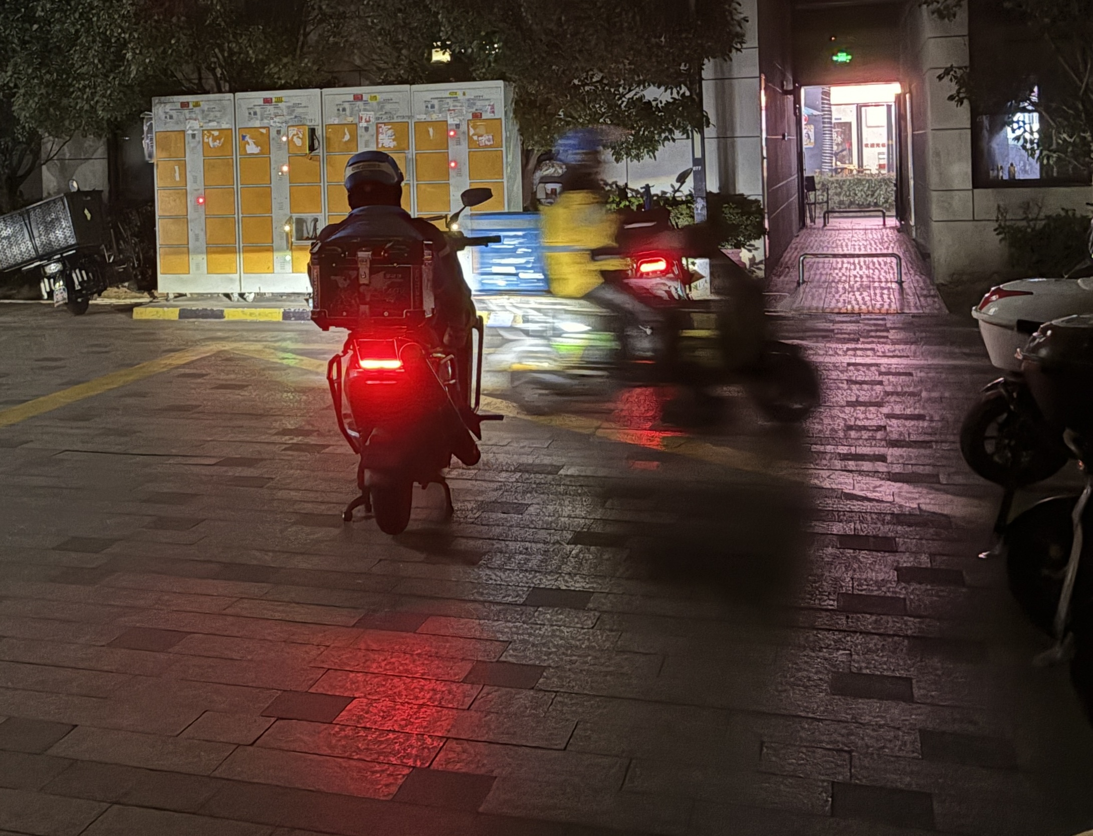 China’s JD.com locked in heated  battle for food delivery supremacy as regulators urge fair competition