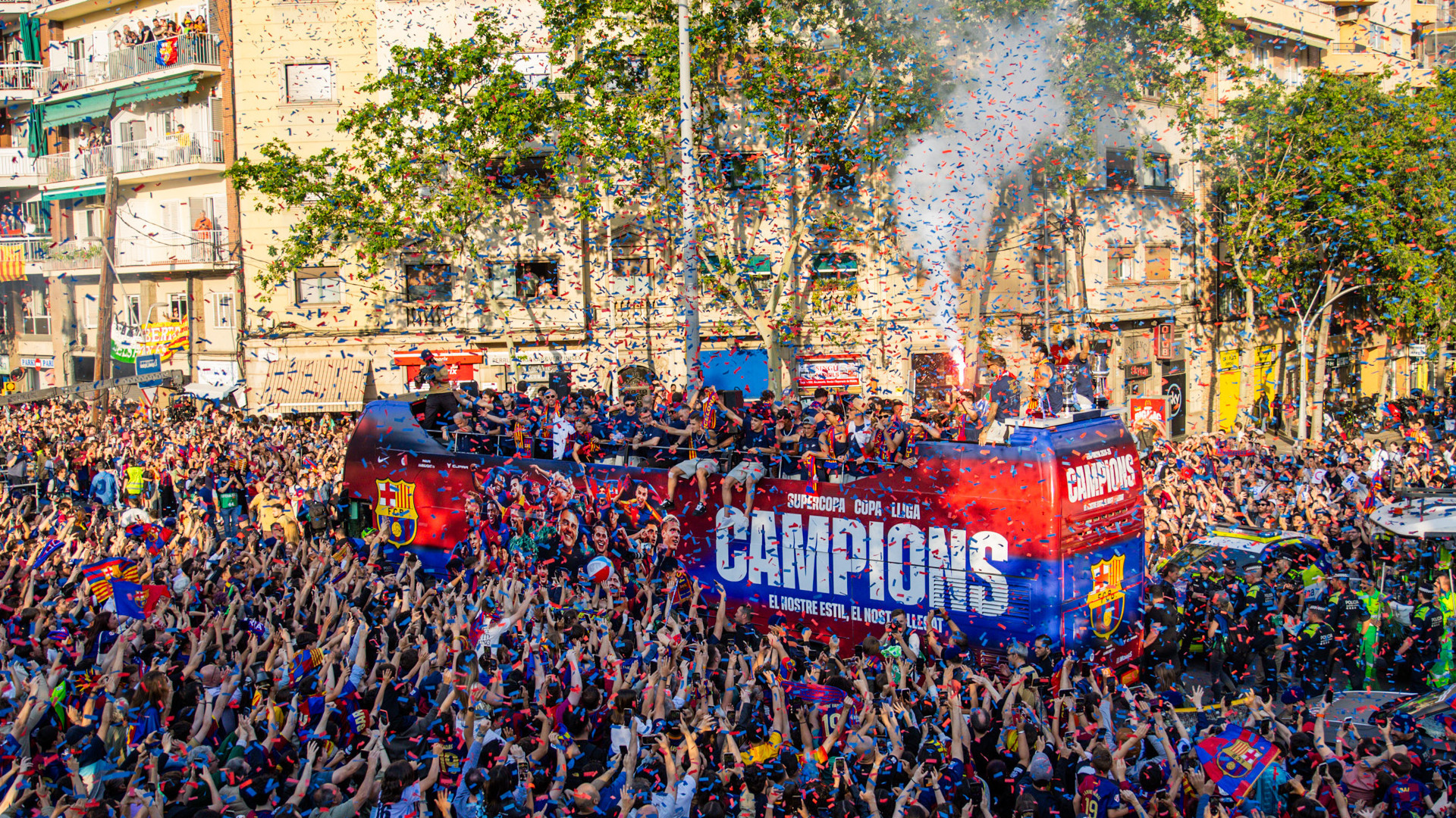 超過 670,000 人參加了巴塞羅那足球俱樂部的遊行