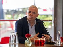 „Jämmerliches Armutszeugnis“: Dirk Zingler bleibt Union-Präsident und teilt aus