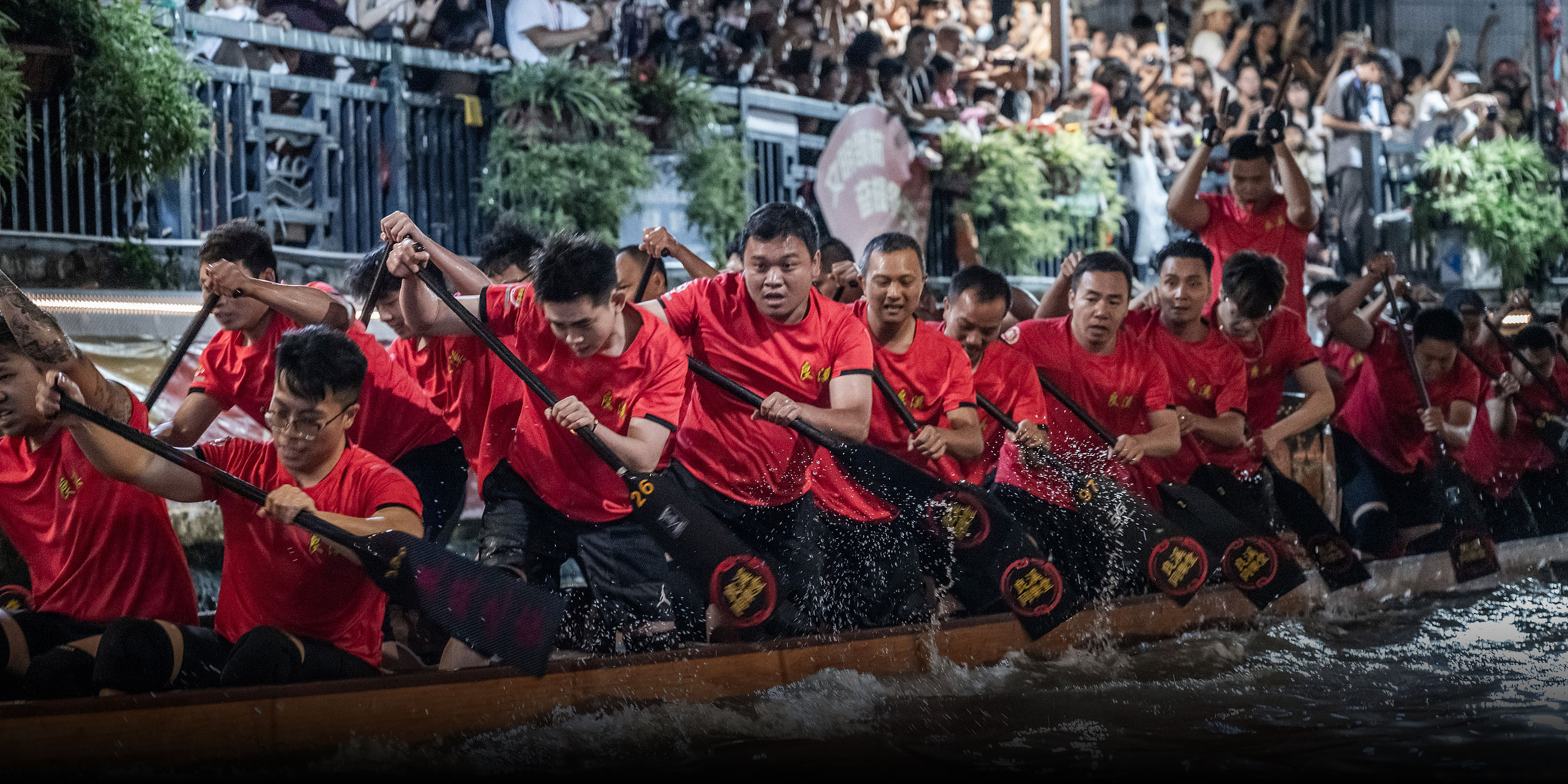 Despite Rain, Dragon Boat Festival Drives Travel Across China