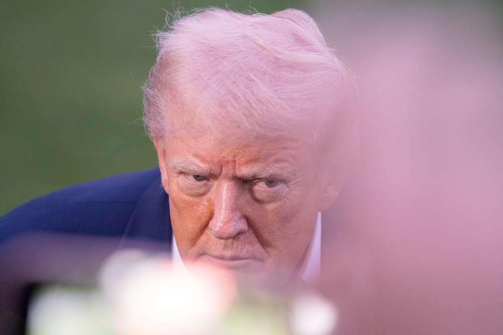 特朗普在安全推動下恢復旅行禁令