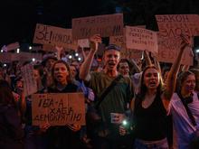 Behördenkampf in der Ukraine: Selenskyj spricht mit Merz nach Protest gegen neues Gesetz