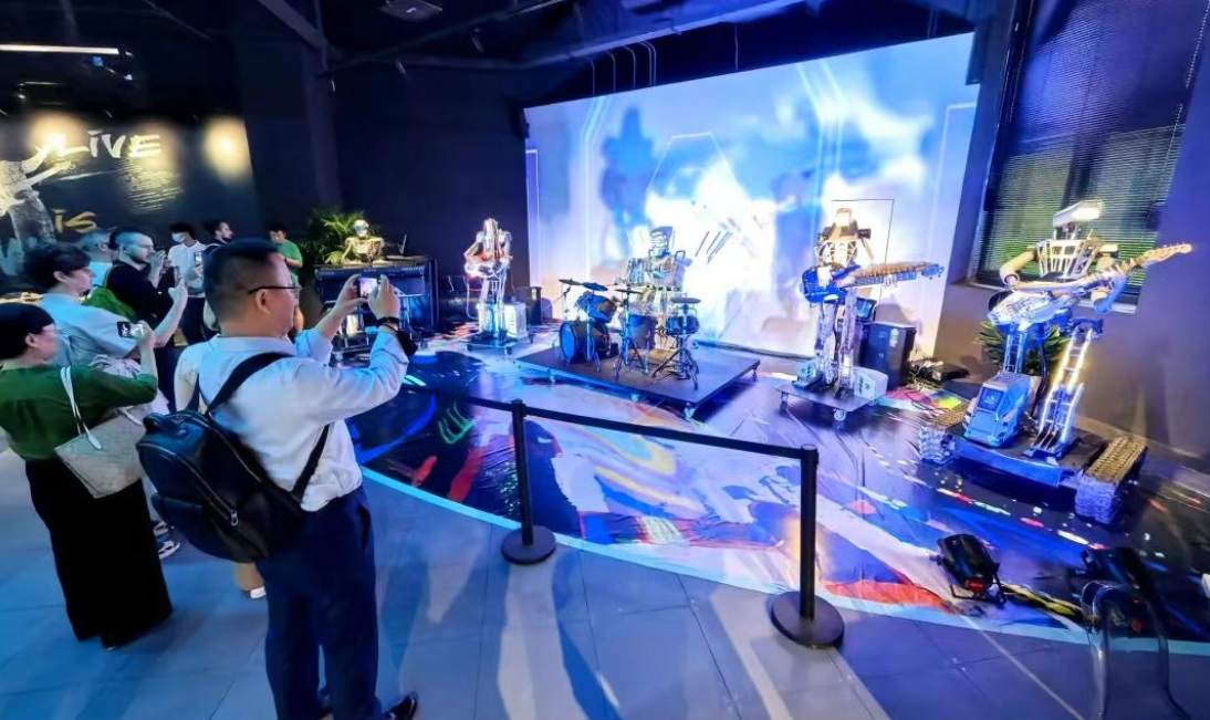 Beijing’s first robot-themed restaurant opens today