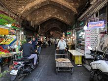 Das gelähmte Land: Leben im Iran nach dem Blitzkrieg