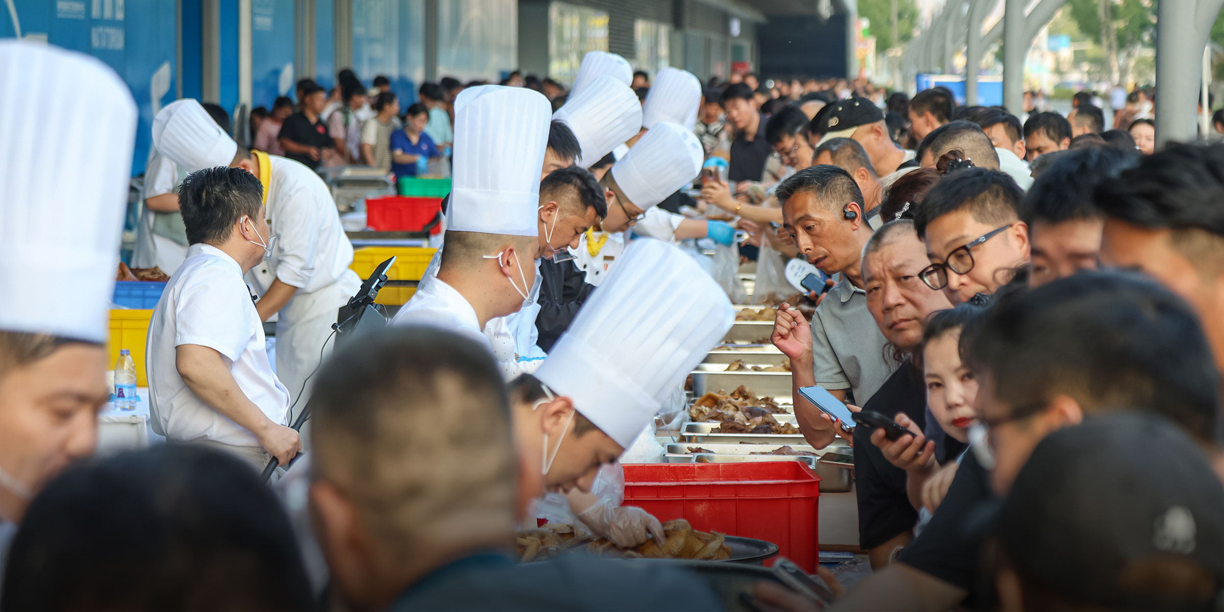 Street Smart: Why China’s 5-Star Hotels Are Now Cooking Curbside