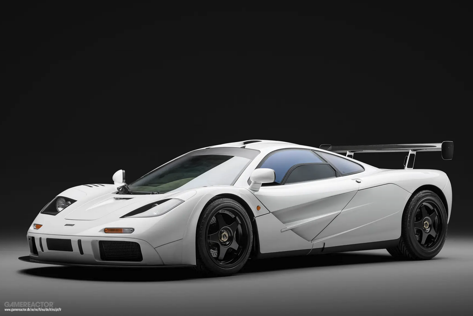 這位獨裁者正在出售他的邁凱輪 F1