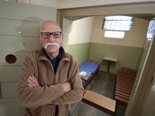 Glaube, Suff und Hoffnung: Wie Jürgen Schönnagel vom Stasi-Häftling zum Onkel einer Knacki-WG wurde