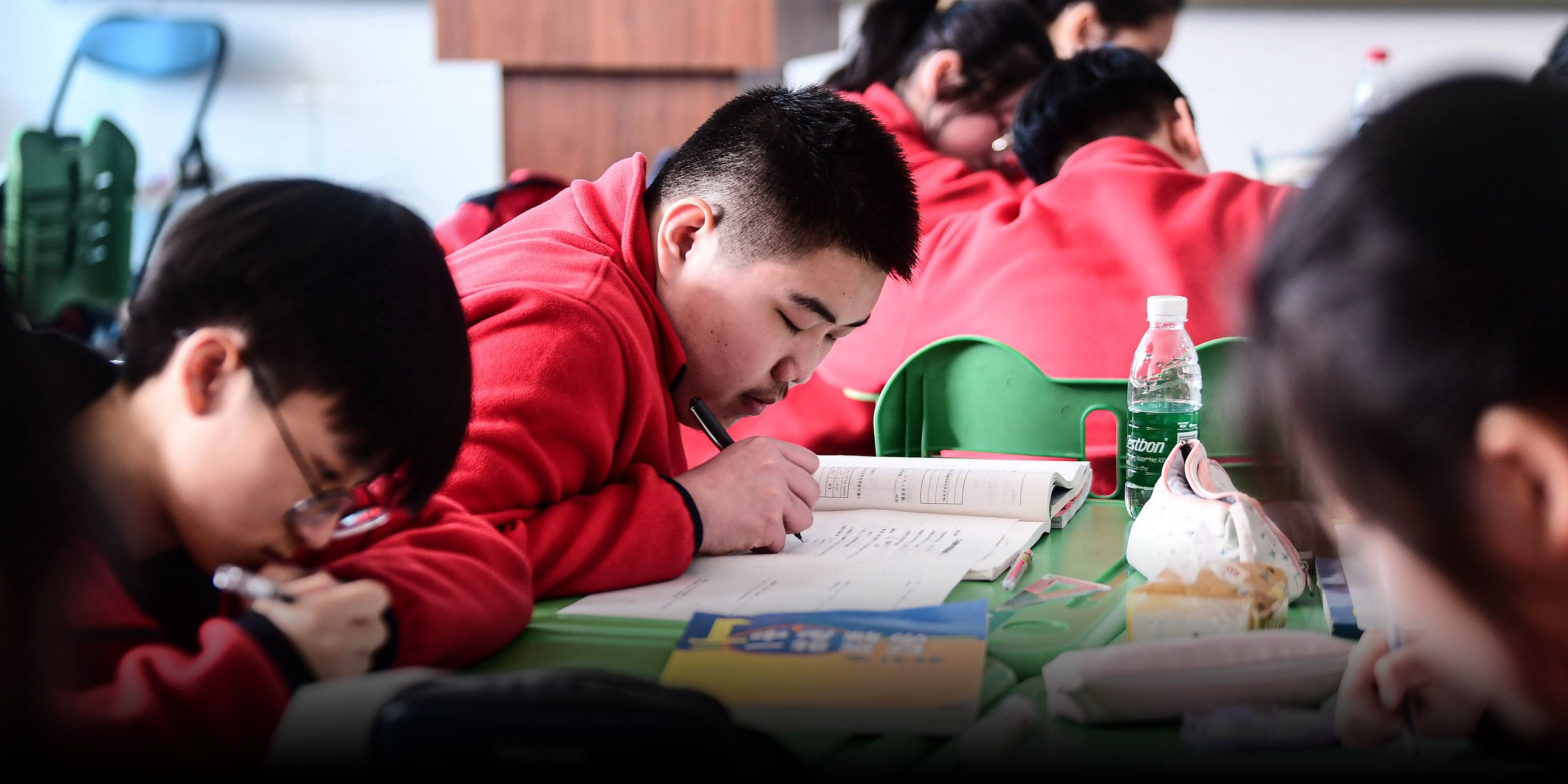 Fast Track: Chinese Cities Pilot Skipping High School Entrance Exam