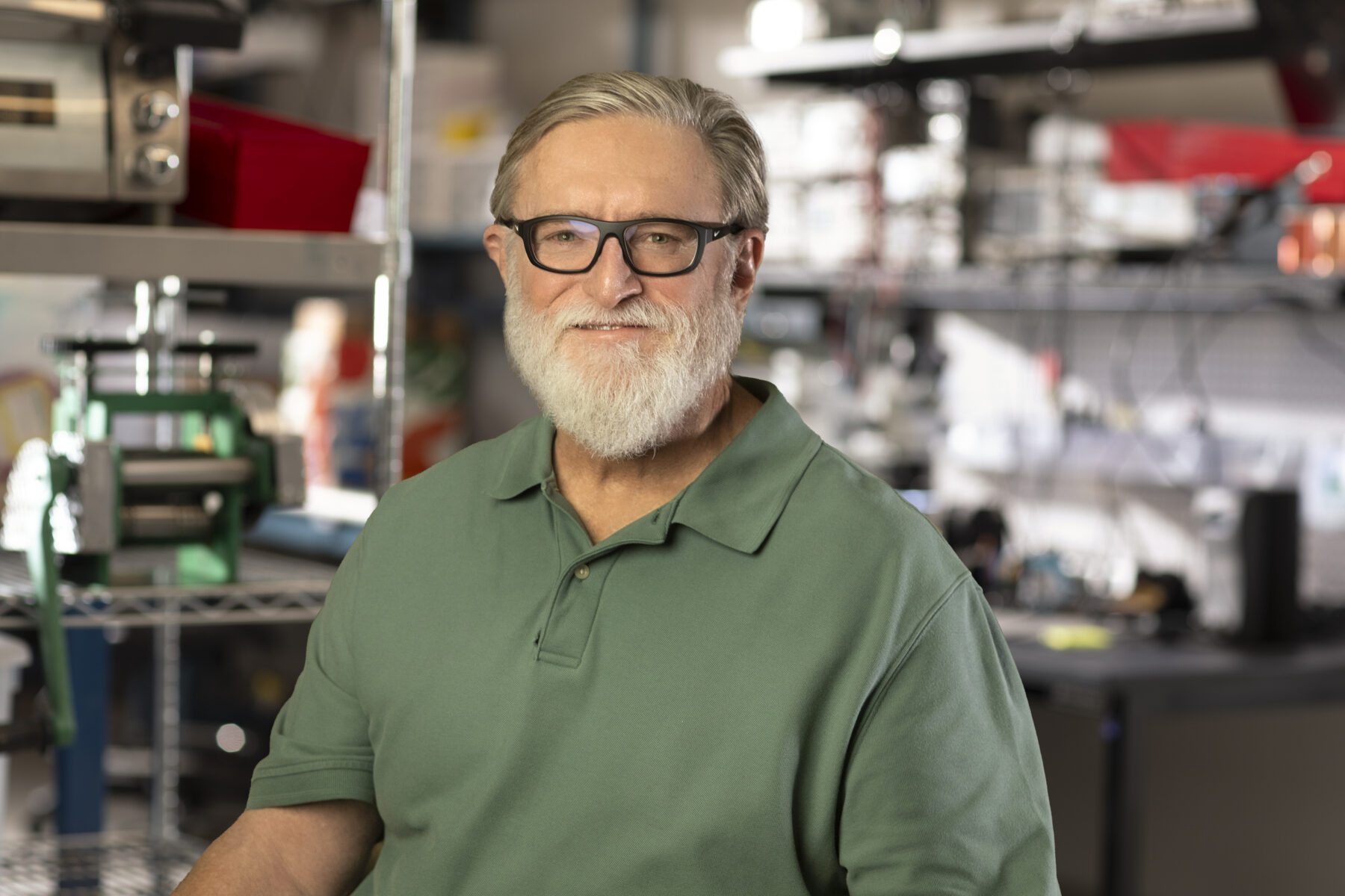 蓋布·紐威爾買下了世界第50大遊艇