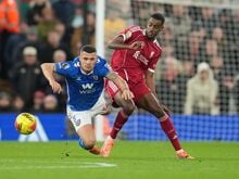 Premier League: Eigentor statt erster Wirtz-Treffer: Liverpool nur 1:1