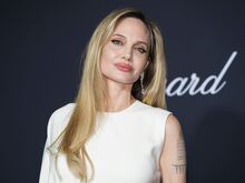 Leute: Anderen Mut machen: Angelina Jolie zeigt OP-Narben