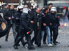 Feuer, Tränengas, Wasserwerfer: Bauernprotest in Brüssel gegen Mercosur-Abkommen eskaliert