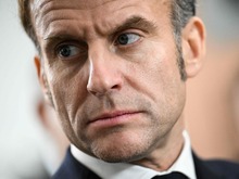 Plattform verweigert Löschung: Macron rügt Facebook wegen KI-Fake-Video über Staatsstreich in Frankreich
