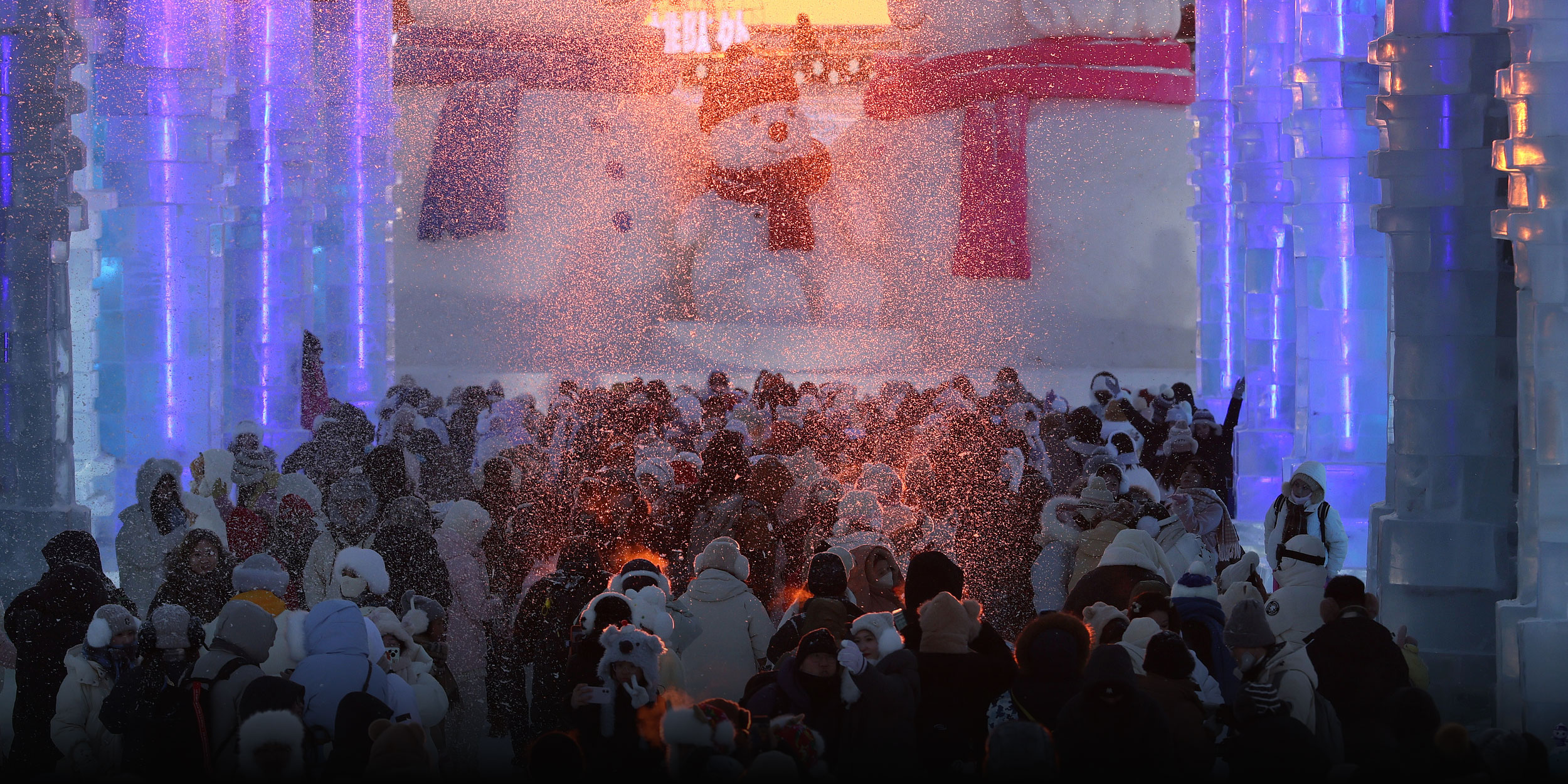 China’s New Year Travel Rises Across Rail, Road, and Air