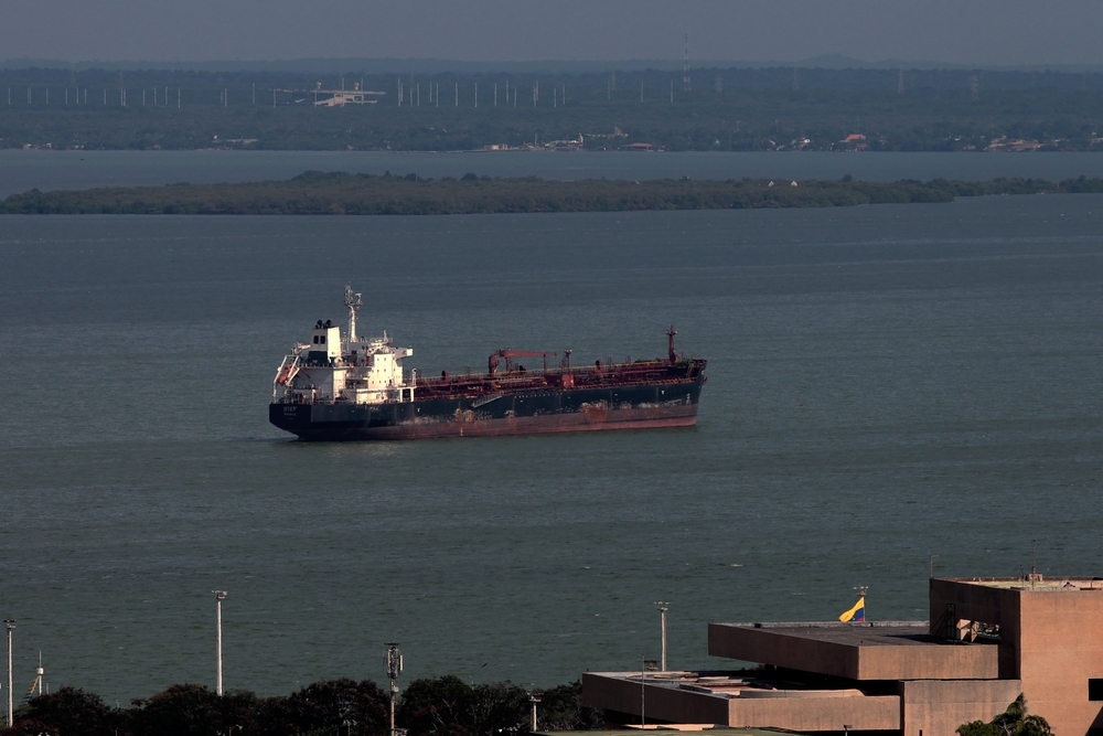 川普宣稱控制委內瑞拉原油後，油流滑坡