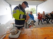 Nach Berliner Stromausfall: Zelten im Wohnzimmer