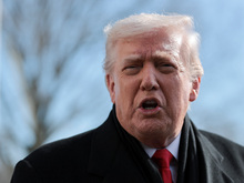 „Die Zeit läuft ab“: Trump droht Iran mit „riesiger Armada“ und Militäreinsatz wie in Venezuela