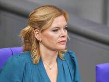 Klöckner hinterfragt ARD und ZDF: „Manchmal sind Bundestagsdebatten wichtiger als Sendung aus der Konserve“