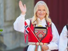 Brisante Nähe: Norwegens Kronprinzessin: Gab sie Epstein Liebestipps?