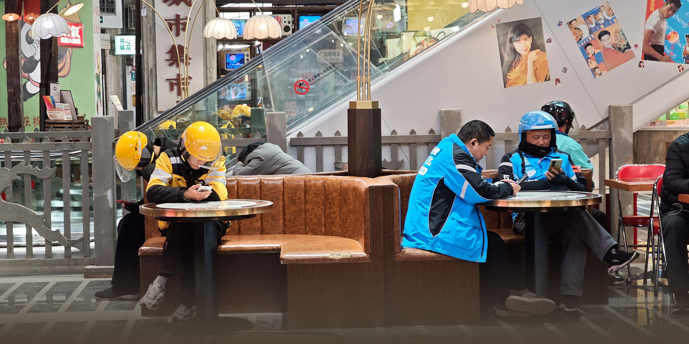 Shanghai Moves to Expand Labor Rights, Family Leave, Health Care