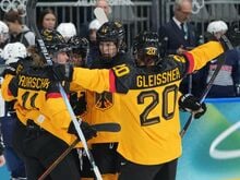Eishockey bei Olympia: 2:1 gegen Frankreich: DEB-Frauen kurz vor Viertelfinaleinzug