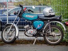 Ostdeutsches Kultmoped: Simson: Nachfahren der Gründerfamilie wehren sich gegen AfD