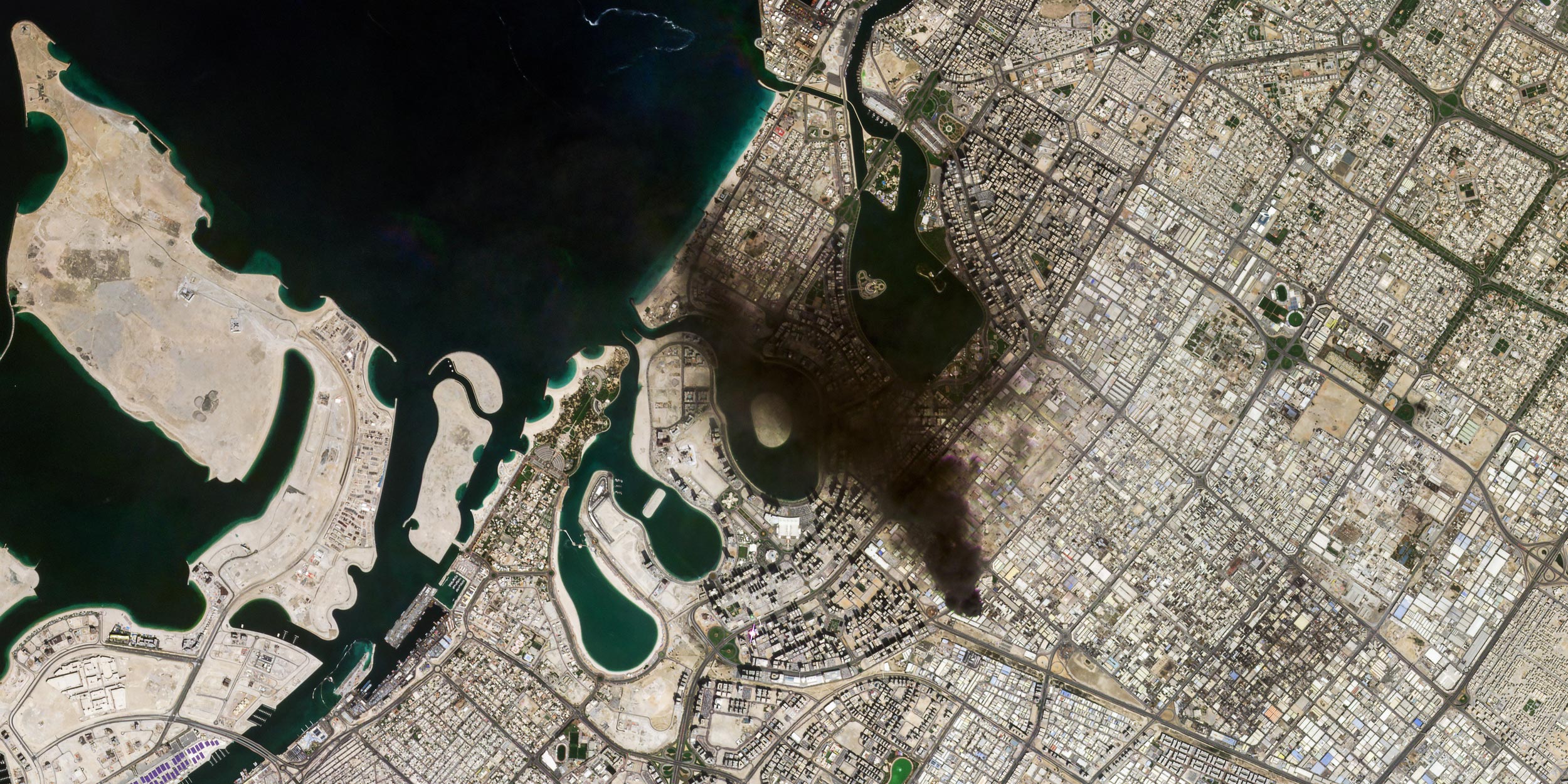 Caught in the Middle East, Chinese Tourists Scramble for Way Out