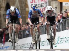 Radsport: Bereit für Pogacar: Van der Poel mit nächstem Prestigesieg