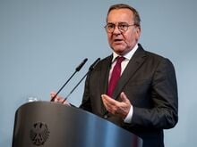 Landespolitik: Senat berät im Verteidigungsministerium