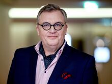 Soziale Medien: Kerkeling: Internet-Kampf ist „gnadenlos und hasserfüllt“