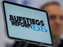 Fußball: Zwei Lösungsvorschläge der AG Regionalliga-Reform