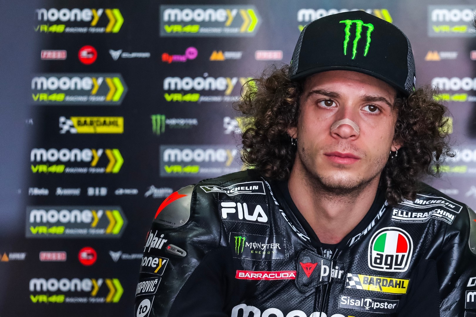 Marco Bezzecchi 連續第五場贏得 MotoGP 比賽，領先積分榜四分