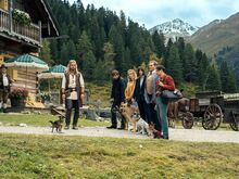 „Eat Pray Bark“ bei Netflix: Deutsche Hundekomödie in 49 Ländern in Top Ten