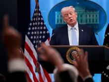 „Sehr weit“ mit Friedensabkommen: Trump will Angriffe auf Iran für zwei Wochen aussetzen