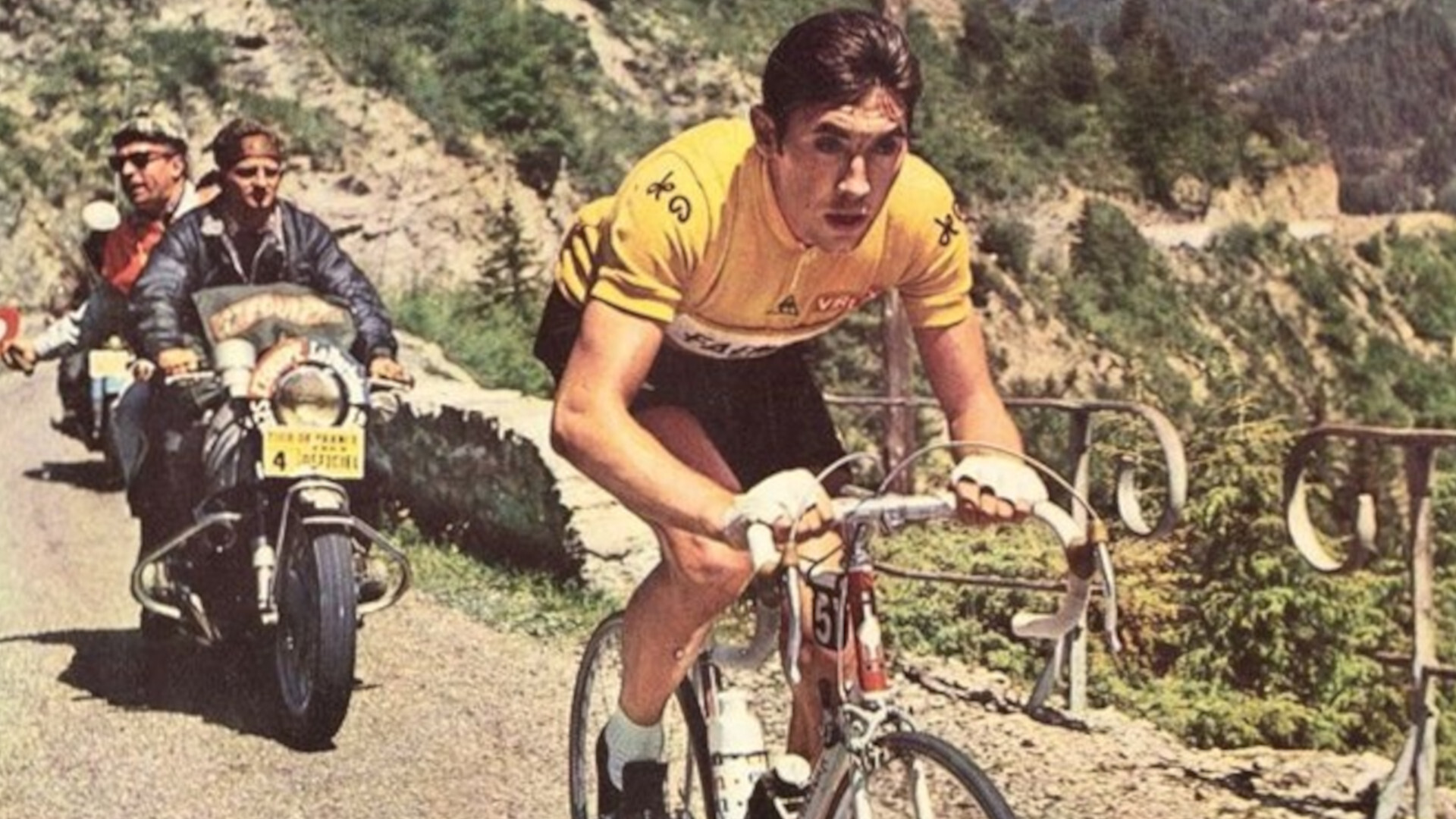 傳奇車手艾迪·默克斯（Eddy Merckx）於2024年因髖部骨折後的髖部感染住院治療