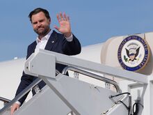 Zwist über Trumps US-Politik: Vance: Papst soll sich auf moralische Fragen konzentrieren