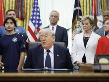 „Ich trainiere so viel, ungefähr eine Minute am Tag“: Trump spricht über seine „Fitnessroutine“