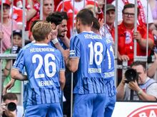 Fußball-Bundesliga: Bayern-Patzer macht Abstiegskampf noch spannender